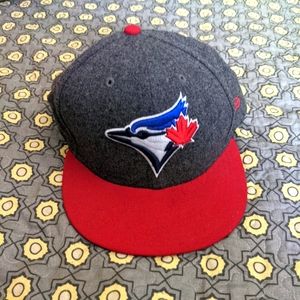 New Era Toronto Blue Jays fitted hat size 7 3/4